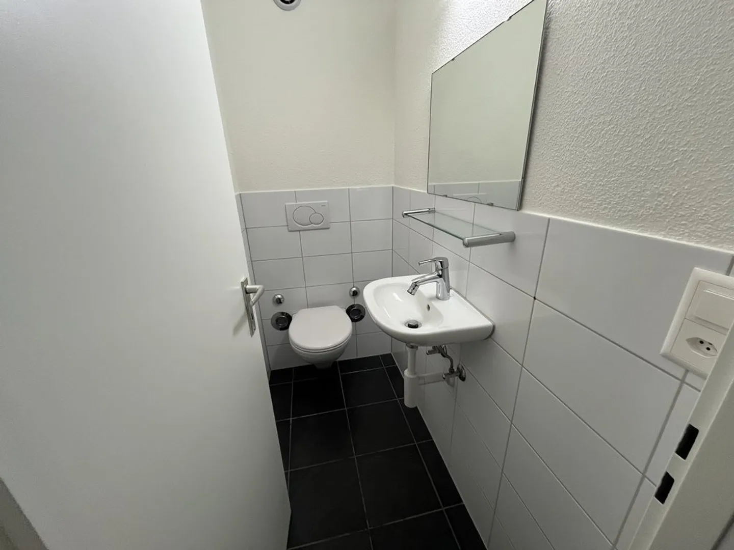 Appartement spacieux de 5,5 pièces - situé au centre et au calme - Photo 10 sur 12