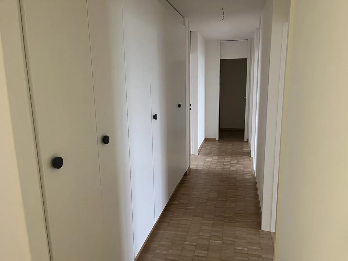 Appartement spacieux de 5,5 pièces - situé au centre et au calme - Photo 12 sur 12