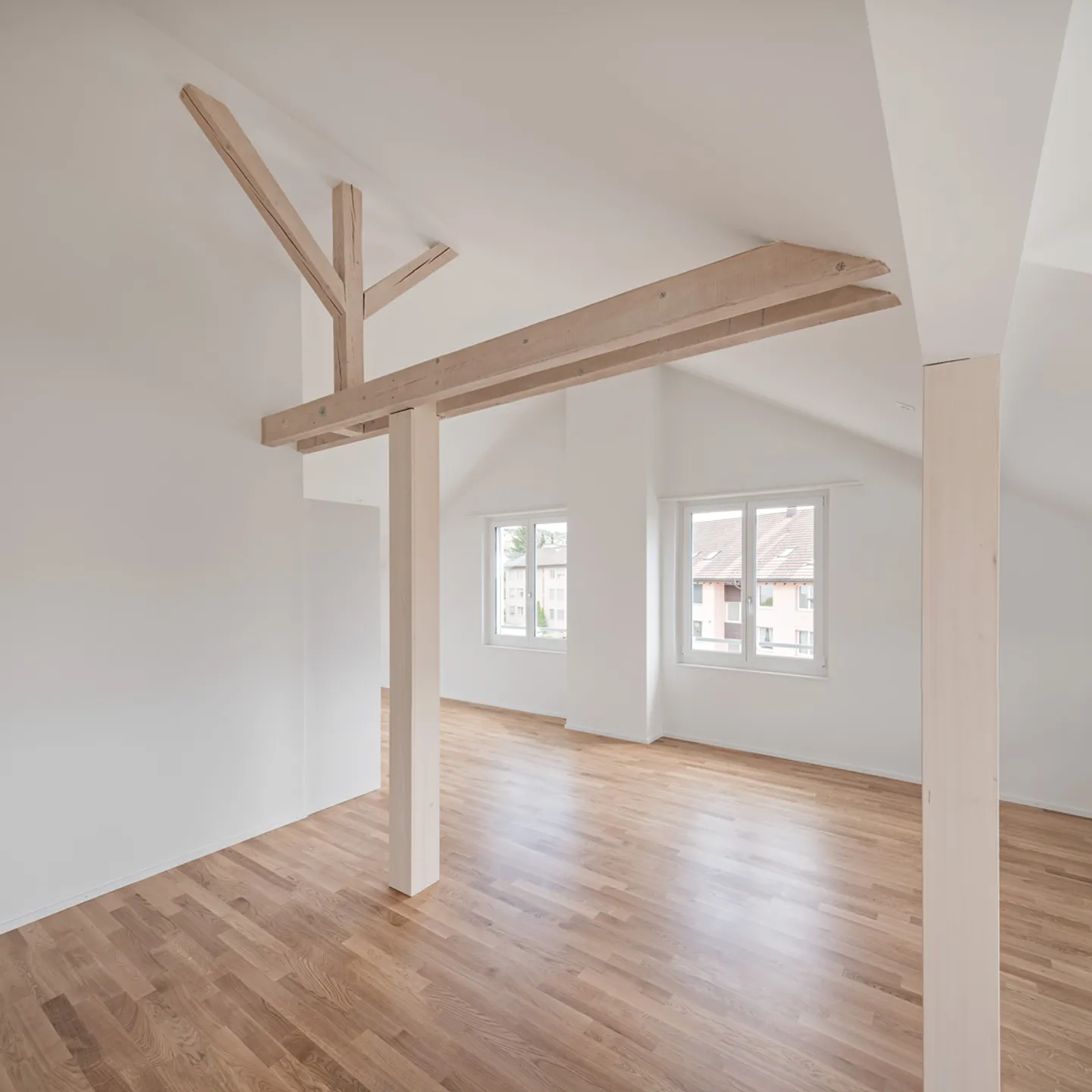 Great attic apartment in a quiet location - Photo 3 of 7