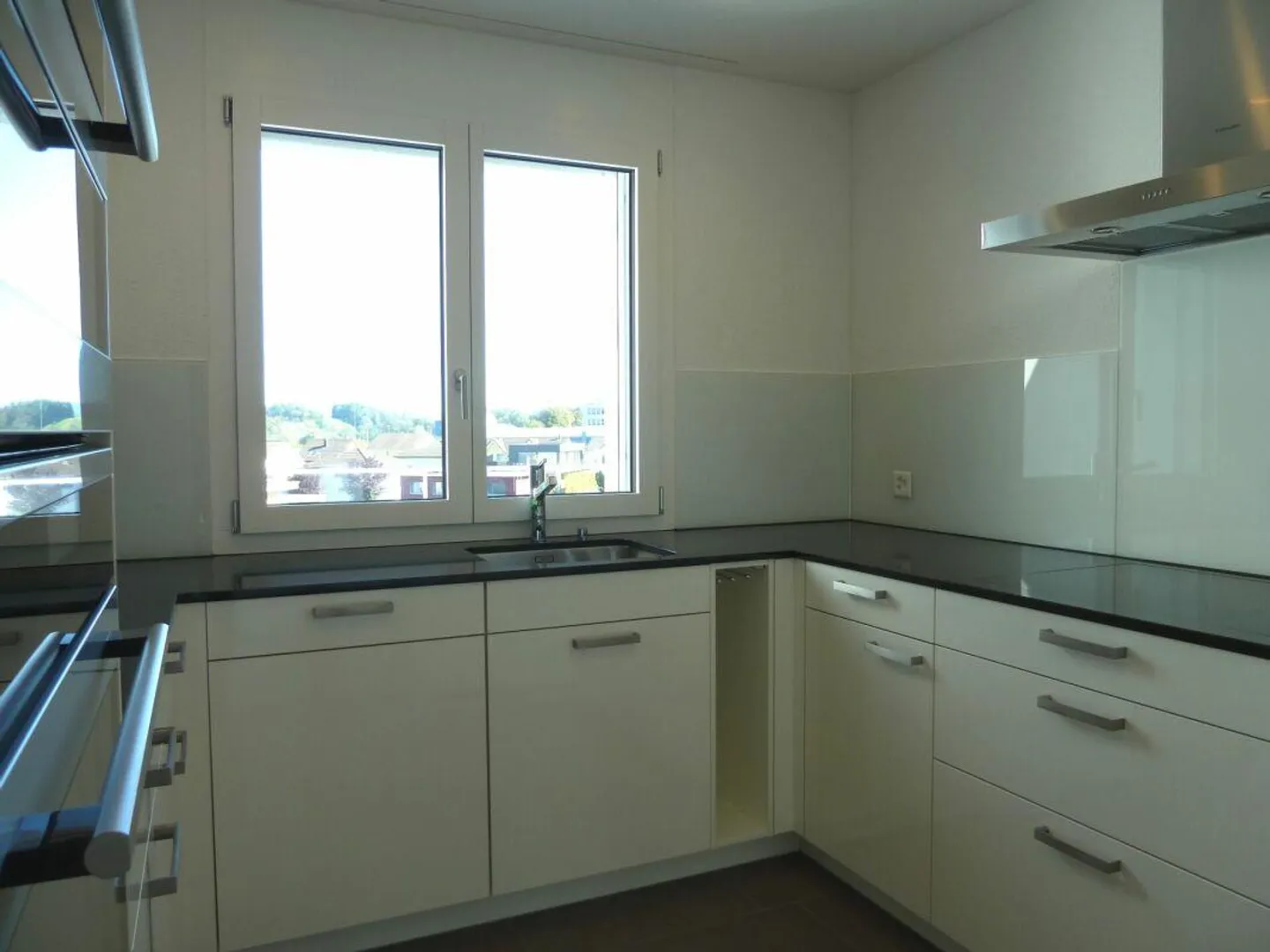 Appartamento attico moderno in un tranquillo quartiere residenziale - Foto 4 di 9