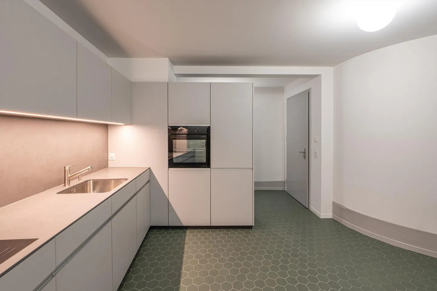 moderne 2.5-Zimmerwohnung im Herzen der Stadt Thun - Foto 4 von 10