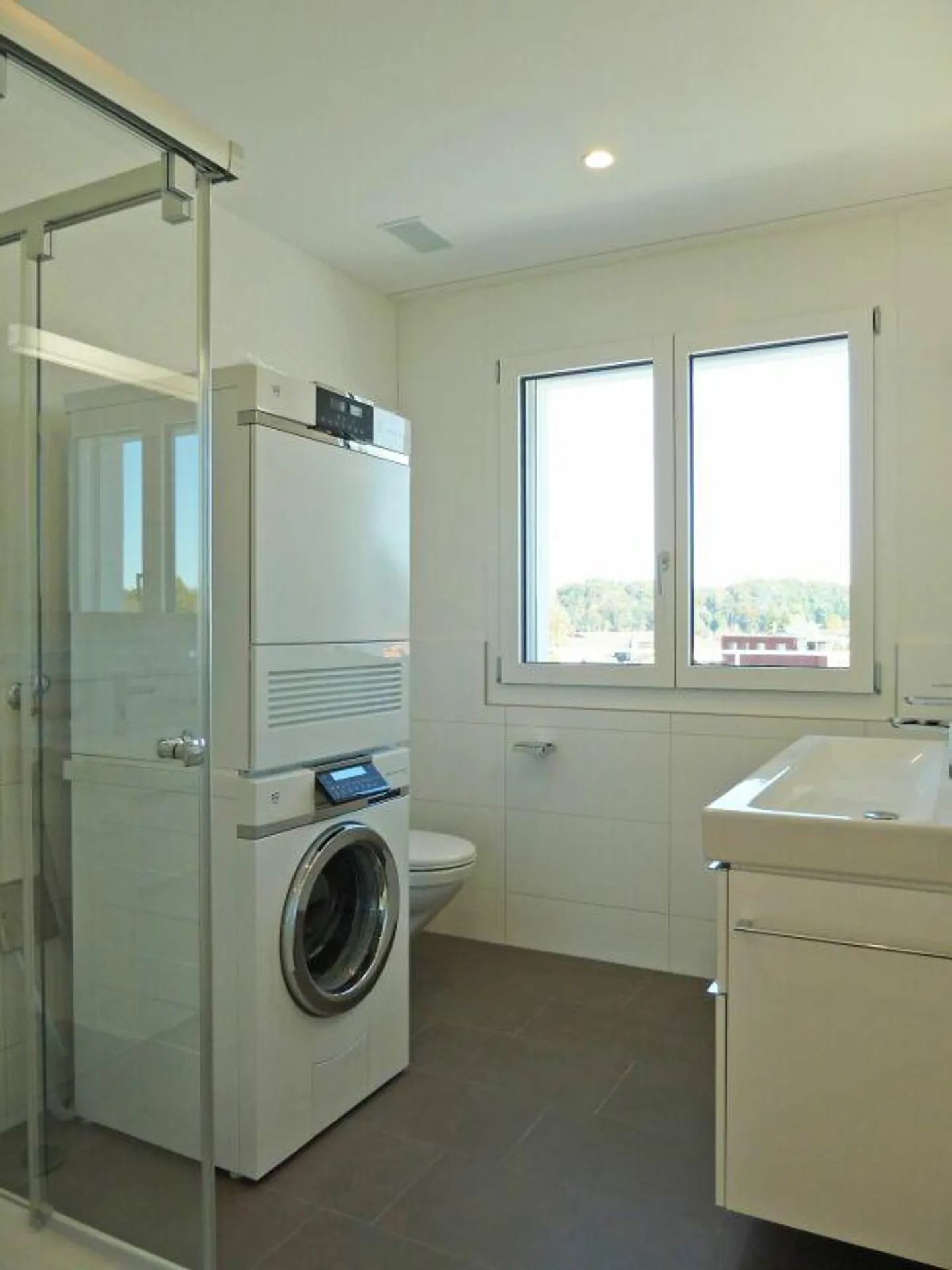 Appartamento attico moderno in un tranquillo quartiere residenziale - Foto 5 di 9