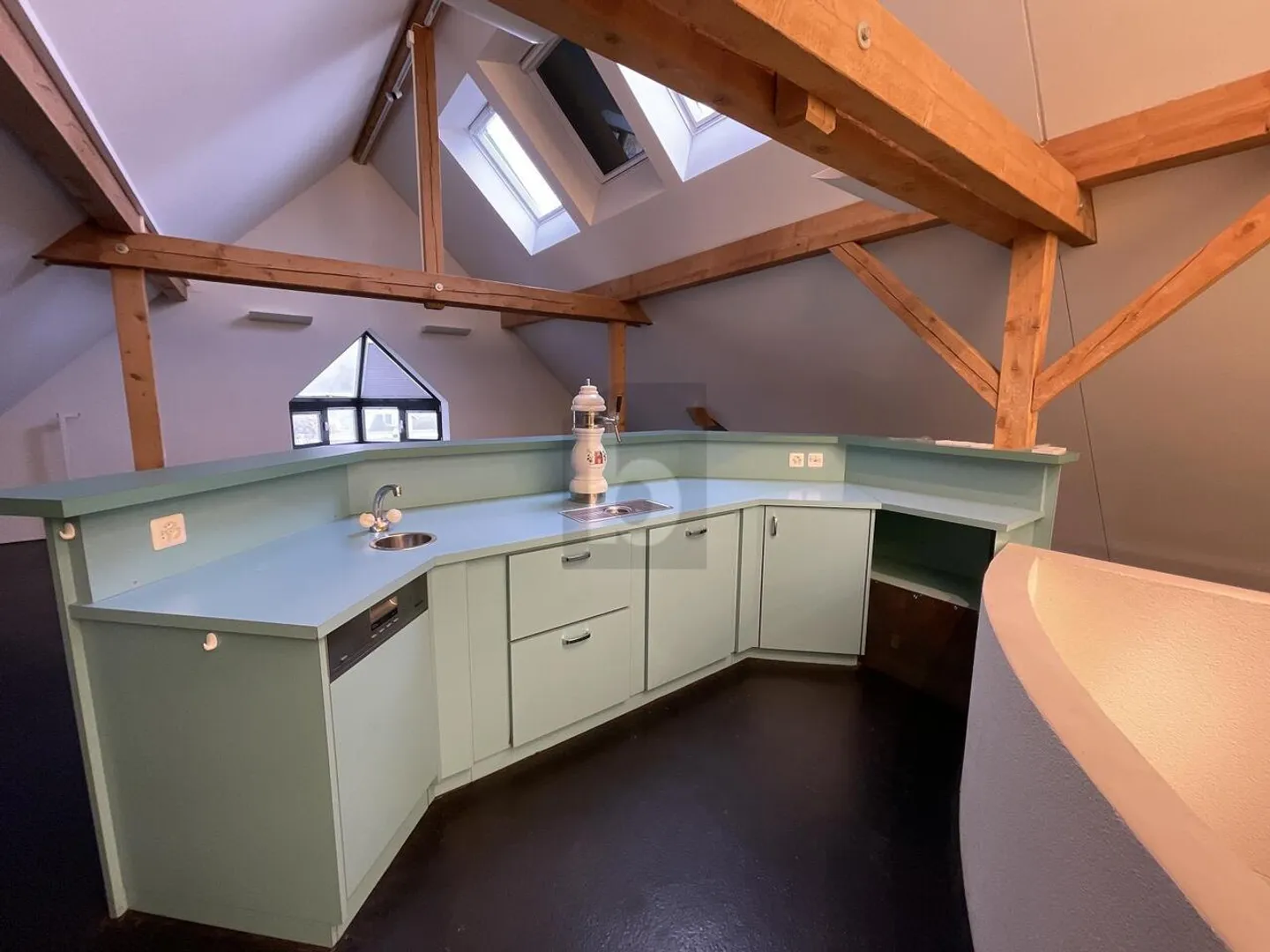 Einzigartiges Loft mit rustikalem Charme - Foto 1 von 6