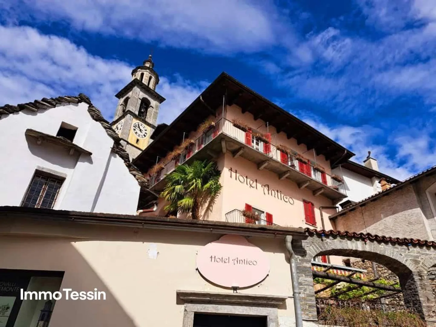 GELEGENHEIT: 20 Zimmer Hotel mit Restaurant - Historischer Luxus in... - Foto 1 von 13