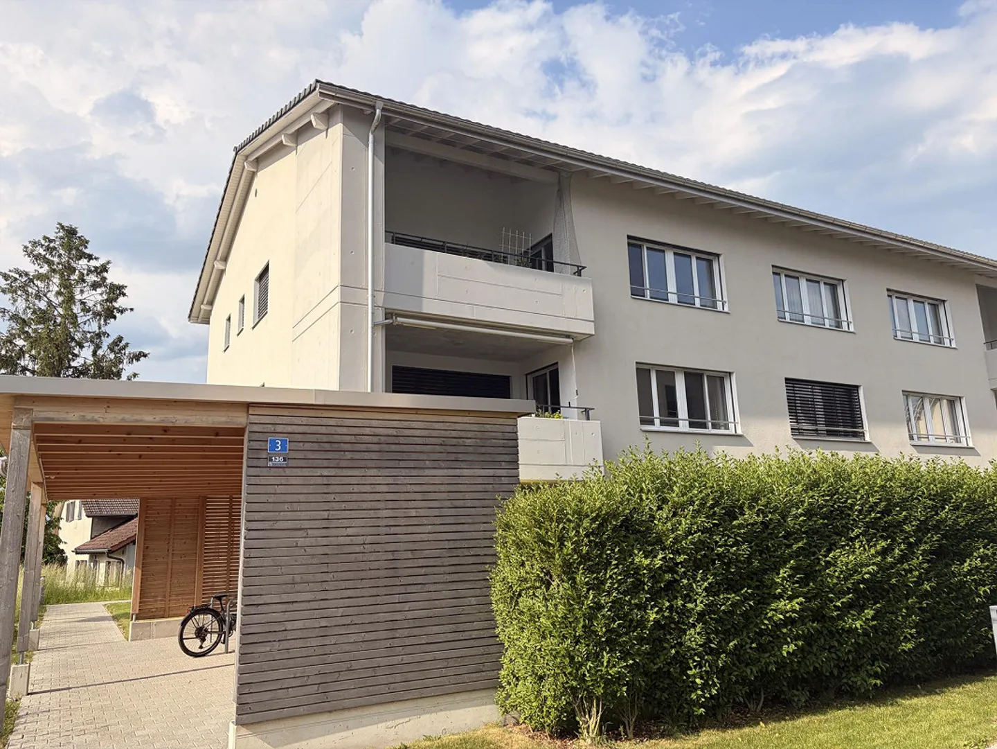 Moderne 3.5 Zimmer Wohnung - Foto 1 von 9