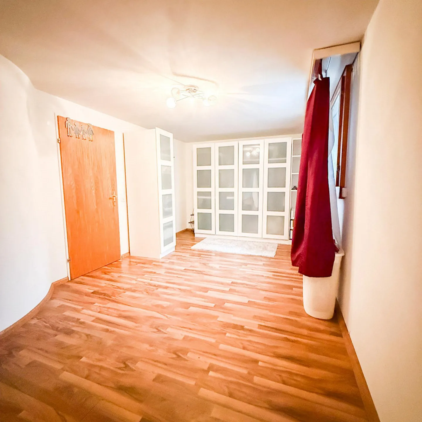 Casa unifamiliare di 5,5 stanze con molto spazio per sogni abitativi individuali - Foto 7 di 17