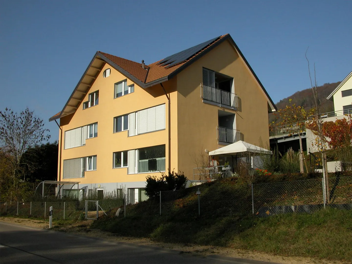 Spacious and friendly 1-room apartment in a rural setting - Photo 2 of 6