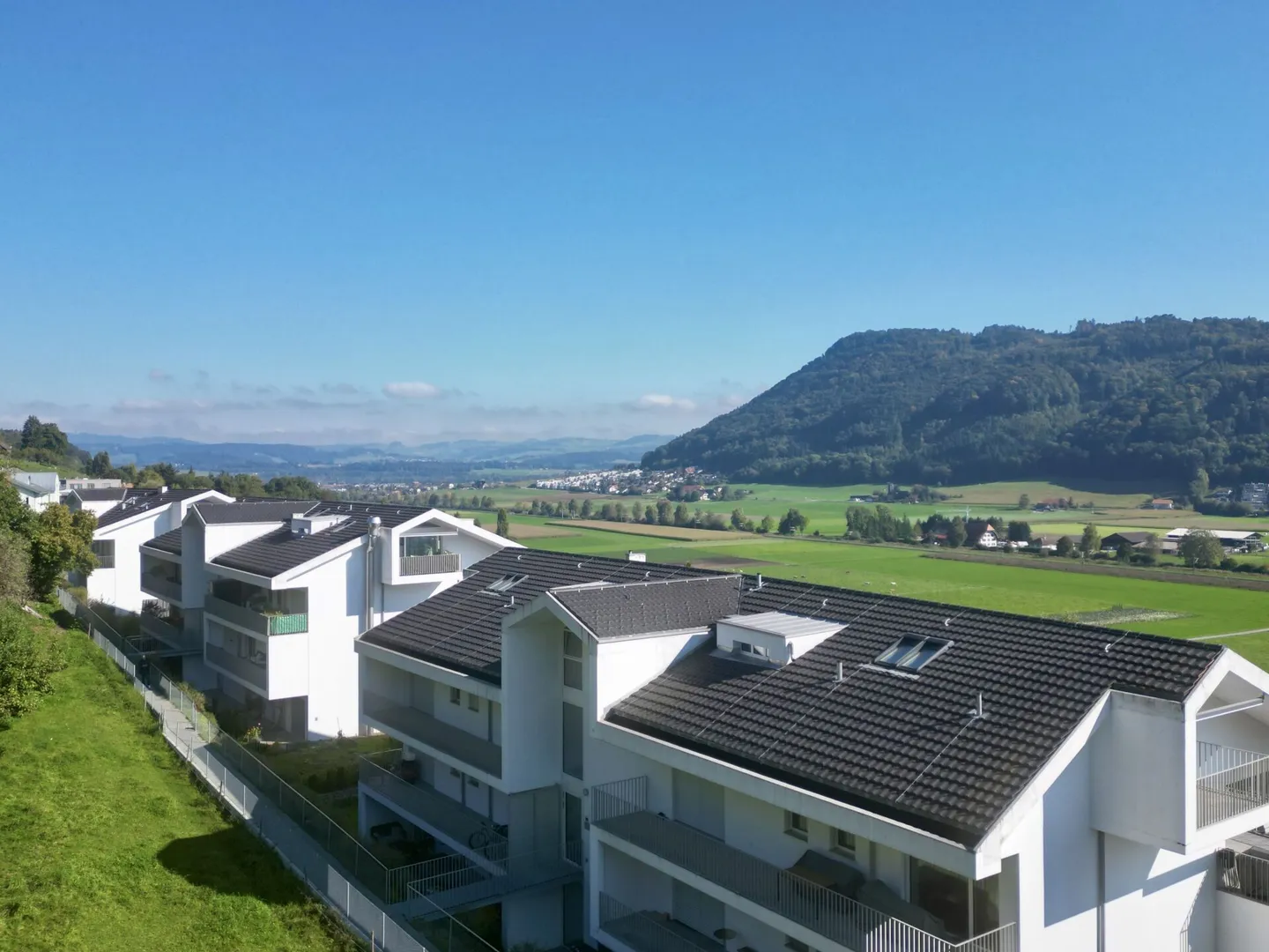 Your Home in the Green - modern, bright and with a beautiful view - Photo 13 of 15