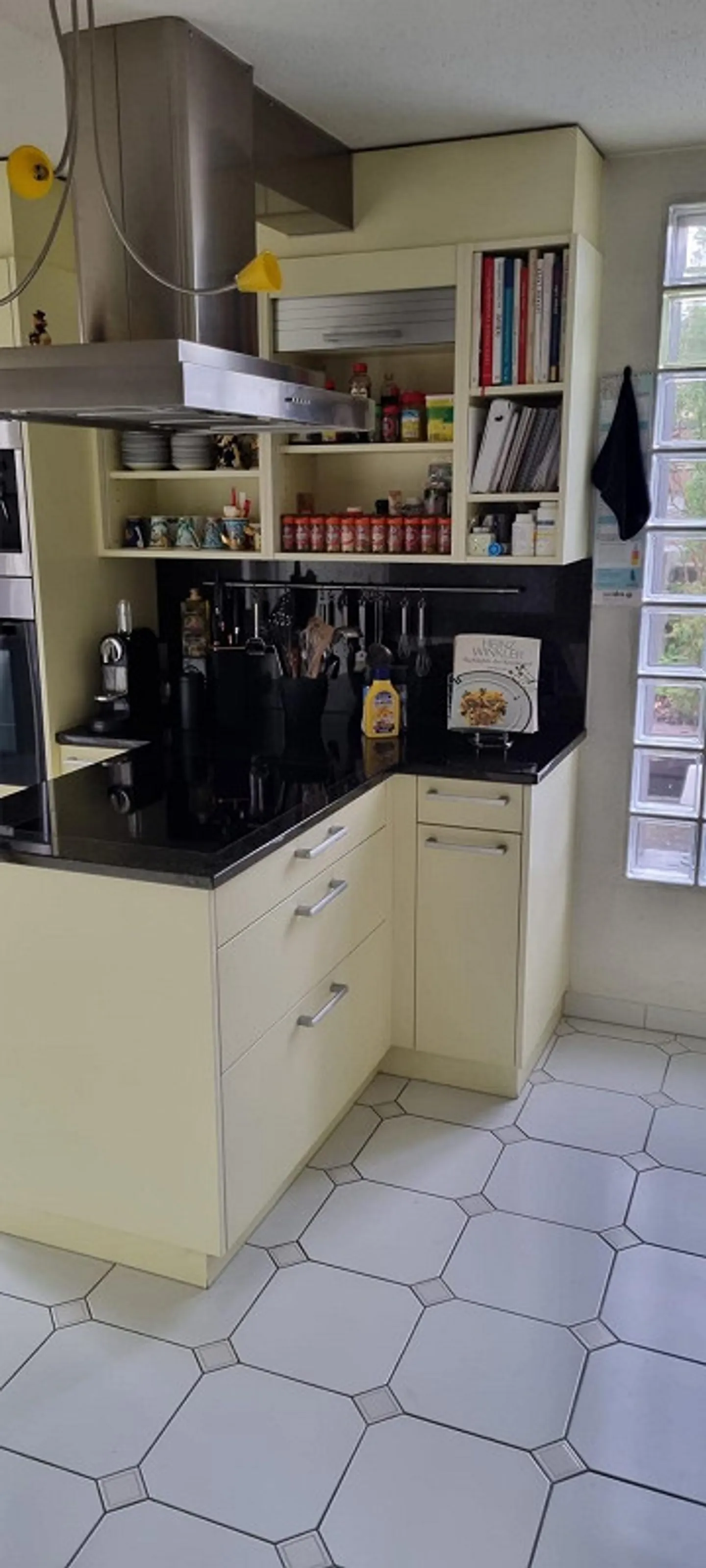 Stilvolle Attika-Wohnung in Oberuzwil - Foto 9 von 13