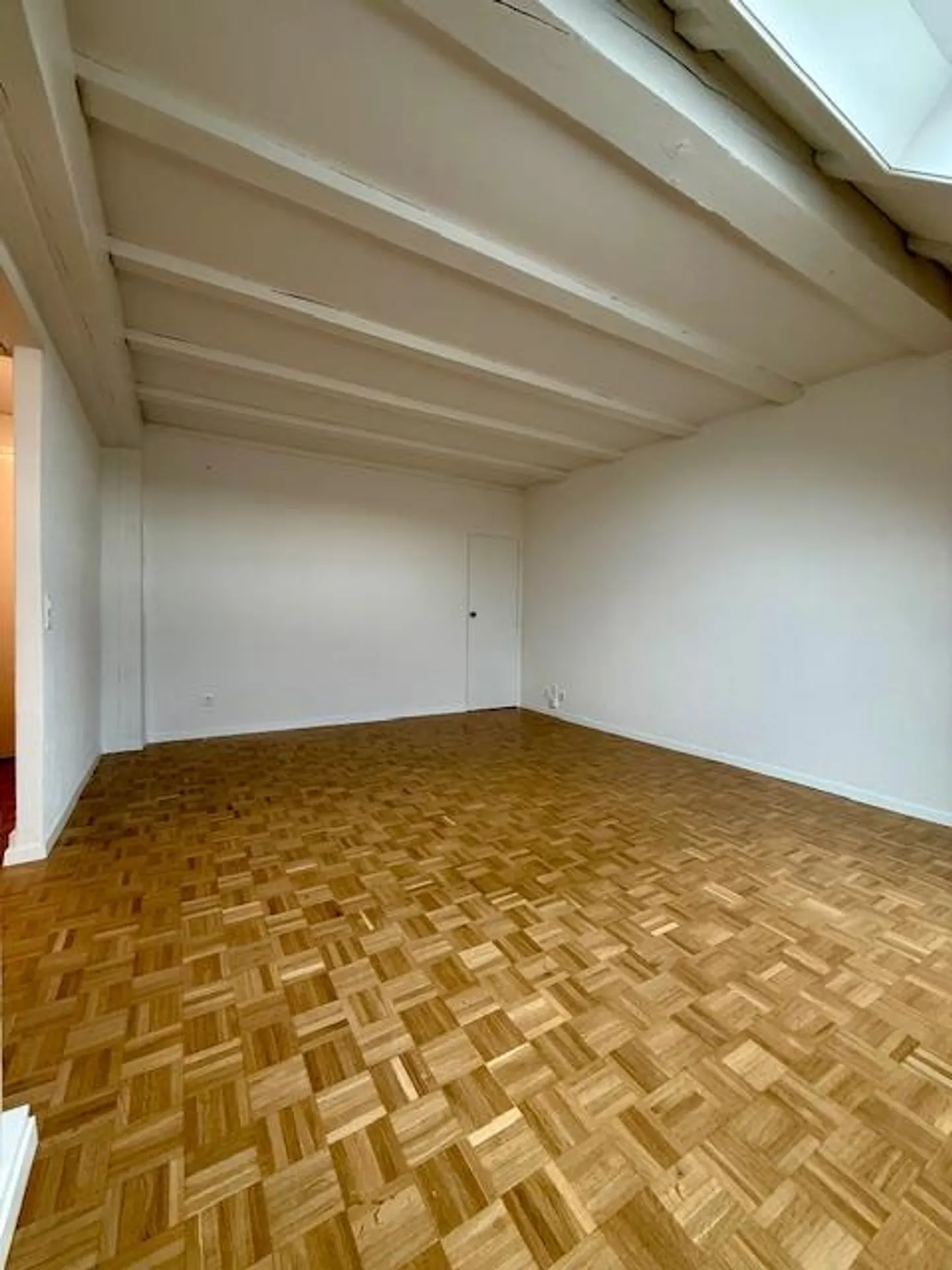 Charmante Dachgeschosswohnung in Bern - Foto 7 von 12