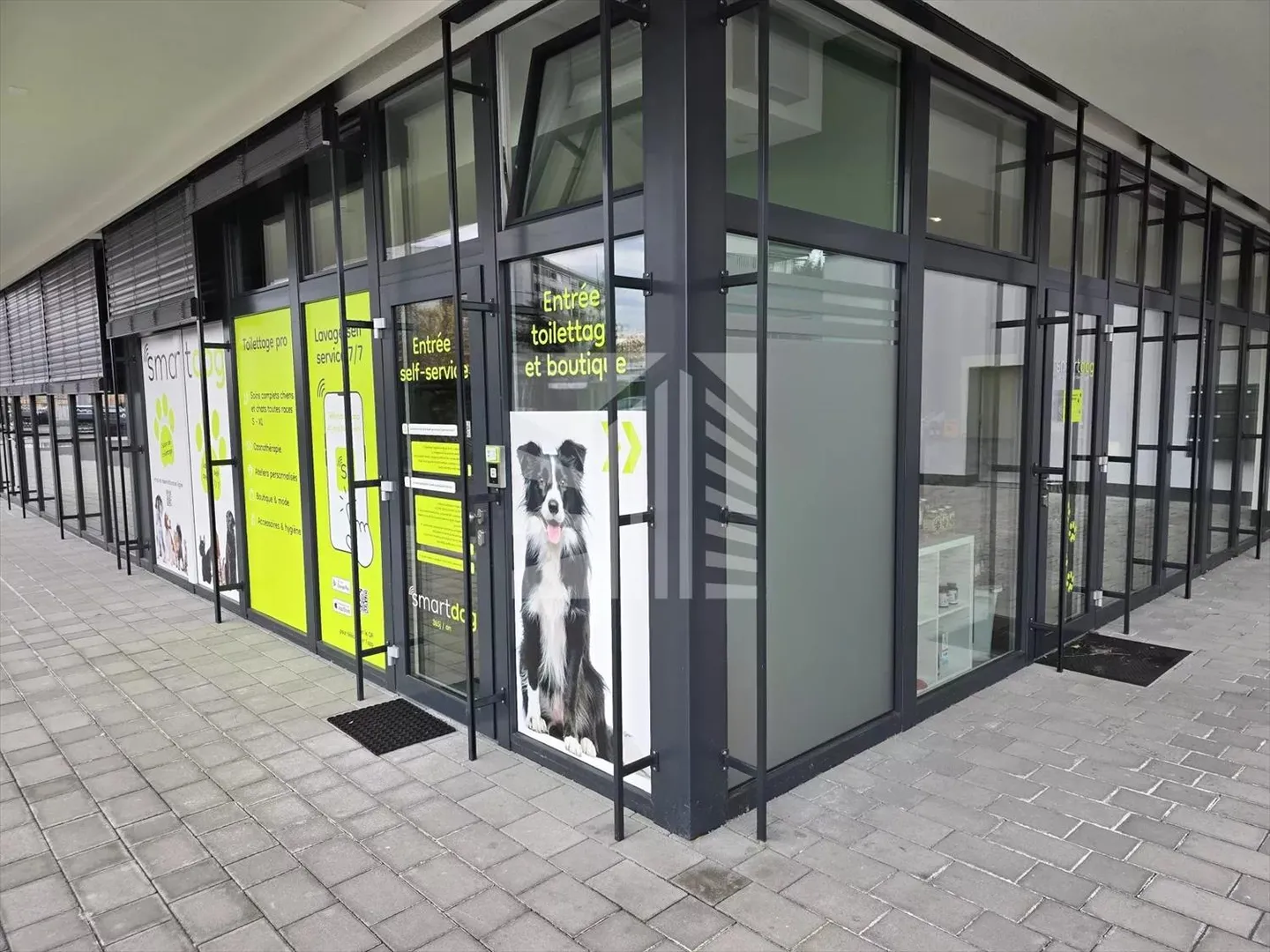 Gewerbearkade von 35 m² mit erheblicher Sichtbarkeit - Foto 1 von 6