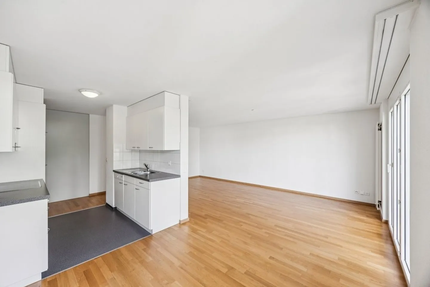 Appartamento luminoso di 3,5 stanze a Wittenbach - Foto 3 di 10