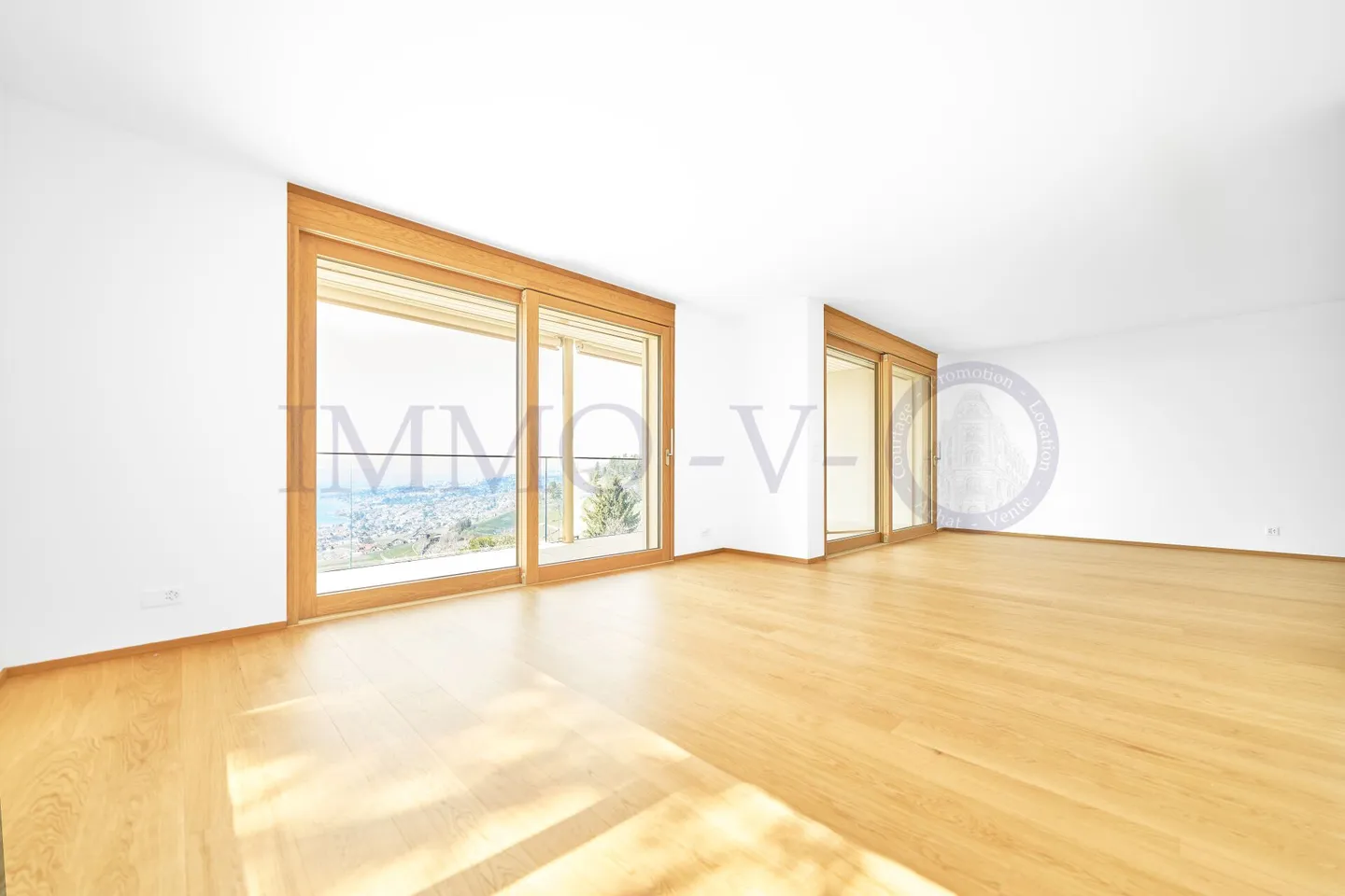 NEUF DE HAUT STANDING AVEC BALCON-TERRASSE ET VUE PANORAMIQUE - LOT 4 - Foto 5 von 13