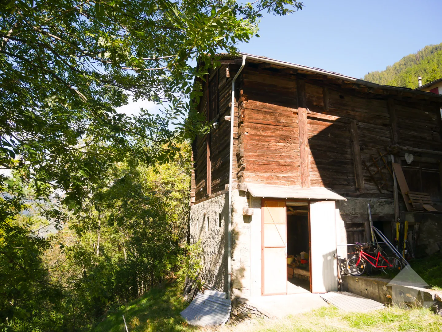 Grande casa familiare con enorme potenziale a La Rosière - Foto 24 di 35