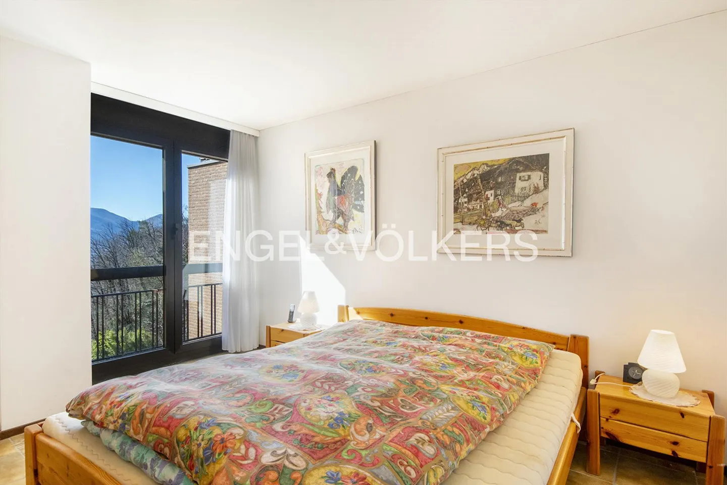 Dachwohnung mit 2,5 Zimmern, Galerie und Seeblick in ruhiger Lage (32) - Foto 6 von 10