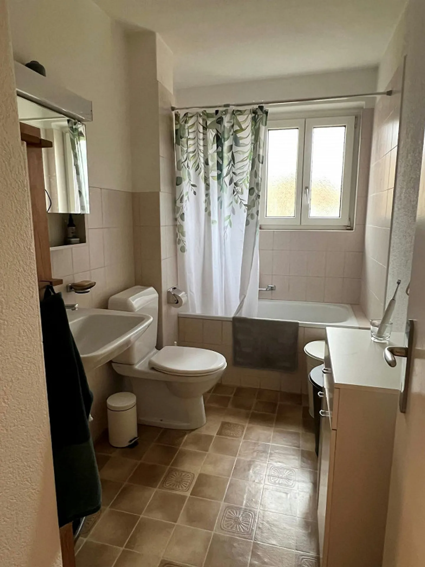 Vie tranquille dans le beau quartier de Niklausen - Photo 8 sur 9