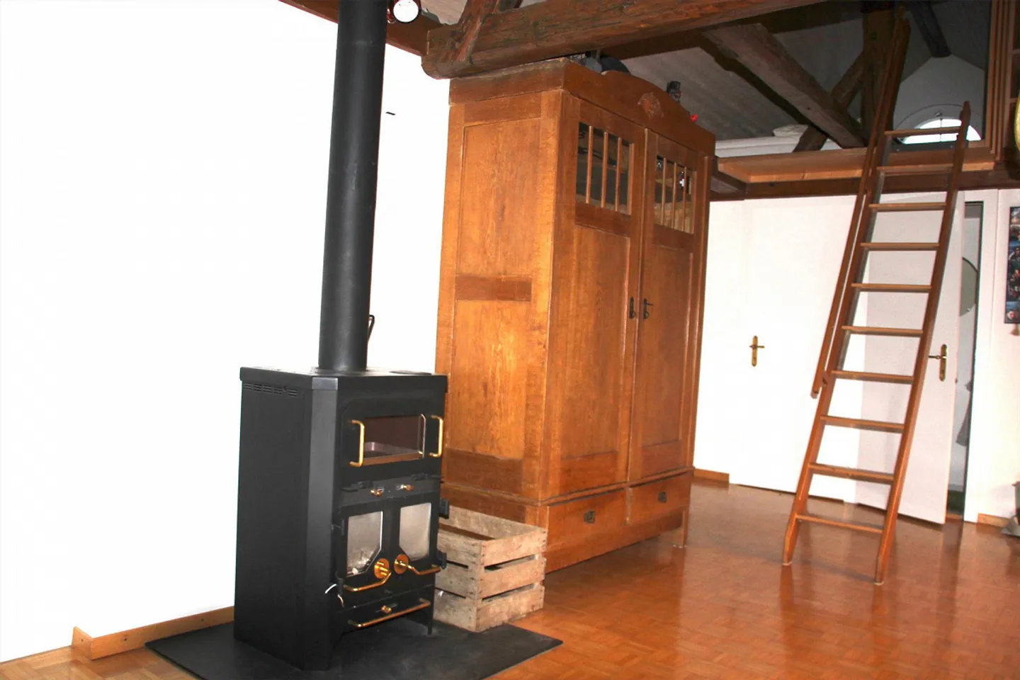 Attic apartment with large terrace and lake view - Photo 3 of 10