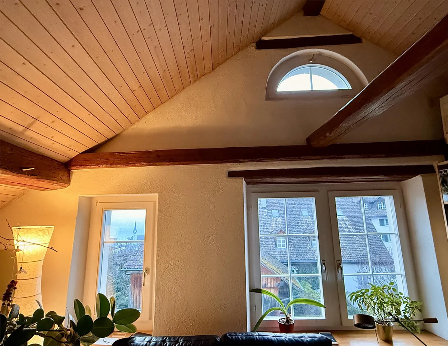 Attic apartment with large terrace and lake view - Photo 5 of 10