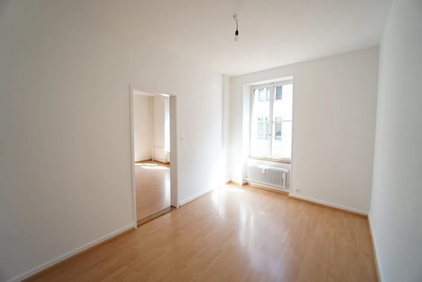 Mixed-use building for sale - Photo 5 of 19
