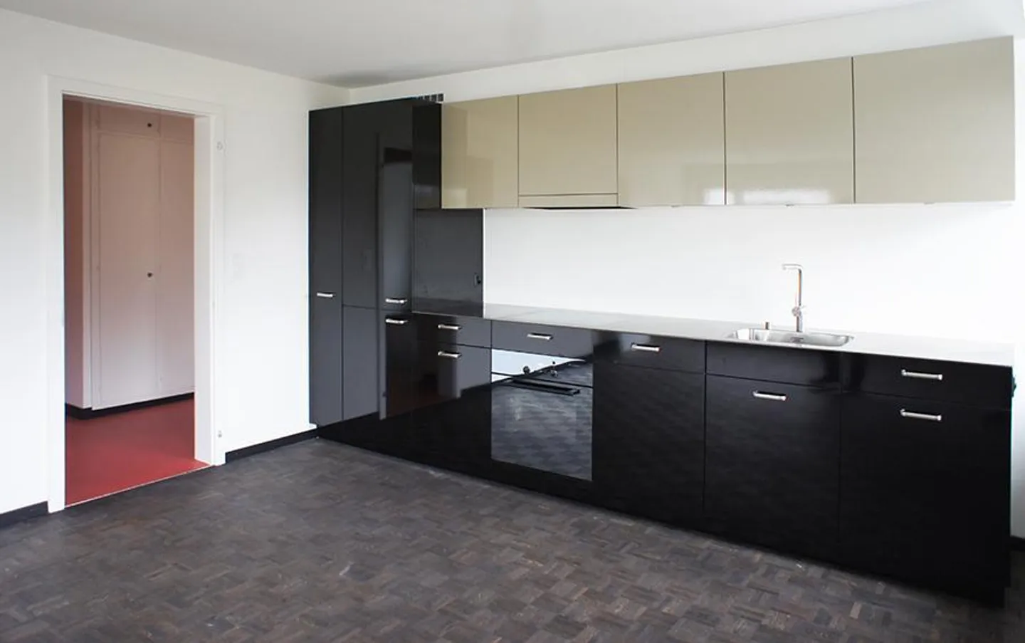 Appartement unique de 2,5 pièces près de la ville - Photo 2 sur 11