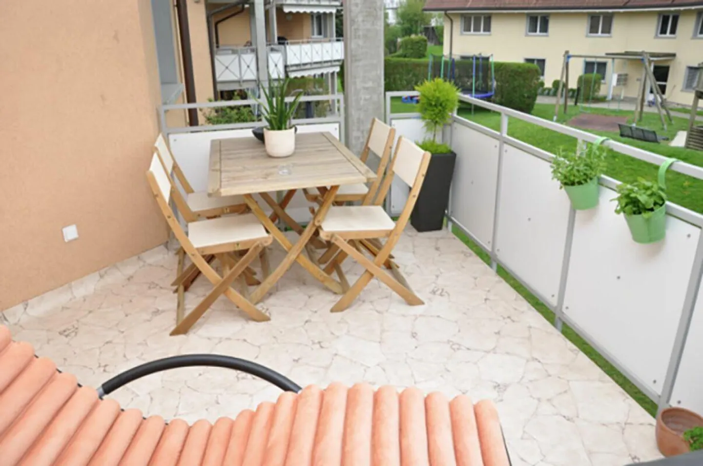 Charmant appartement 4.5 pièces - Photo 2 sur 10