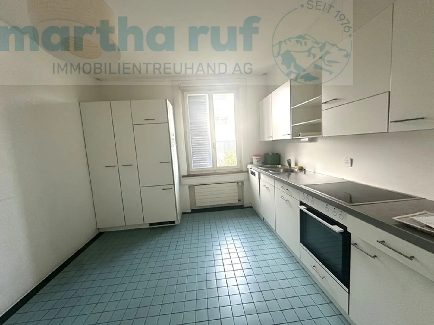 Zentral und sonnig gelegenes 3-Familienhaus mit viel Potenzial - Foto 8 von 23