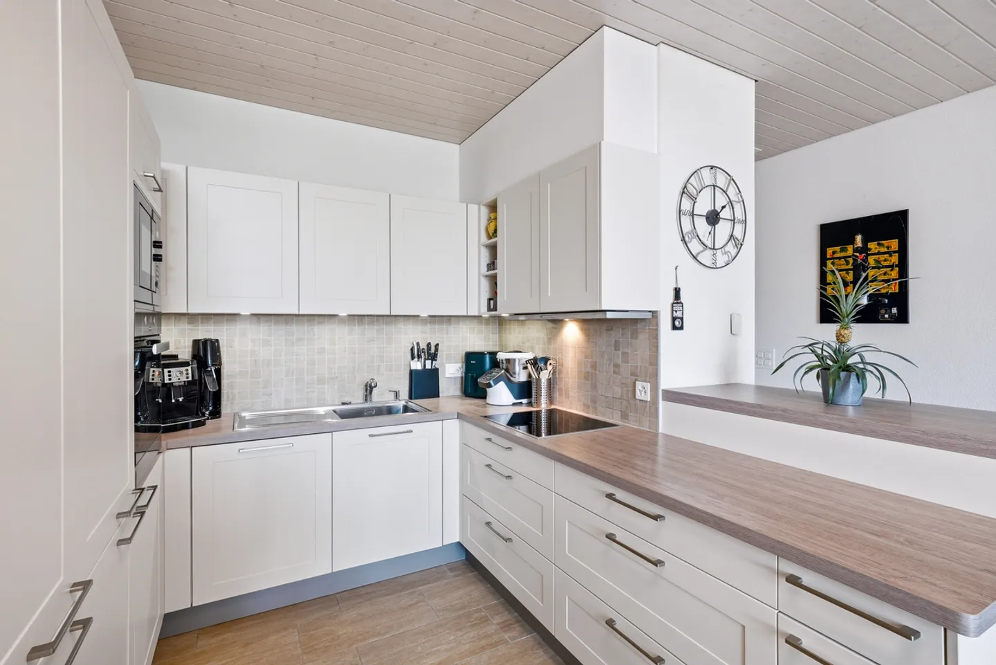 Appartement en attique de 5,5pces à 1124 Gollion - Foto 2 von 9
