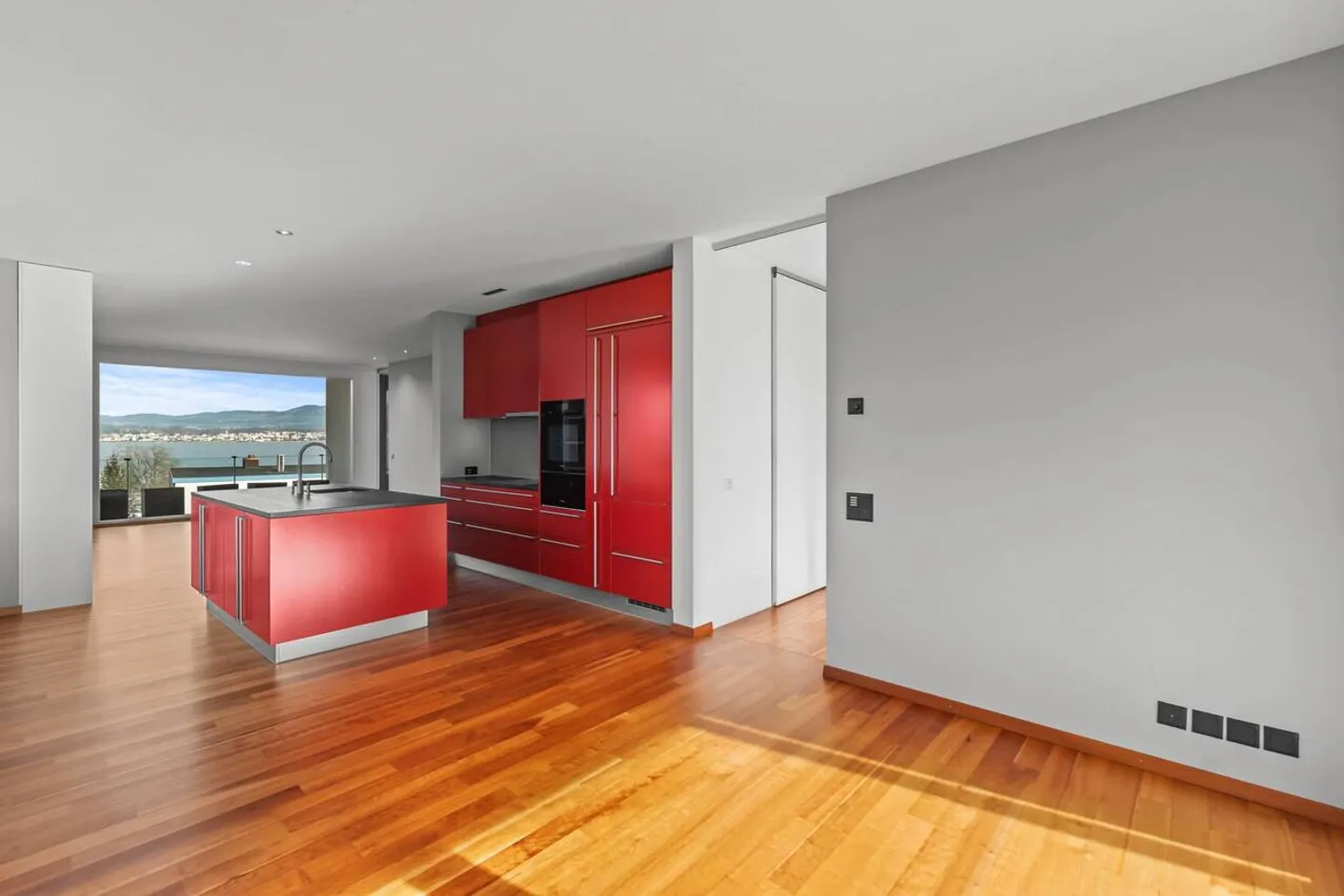 The Great Elegance - with Lake View! - Photo 12 of 27