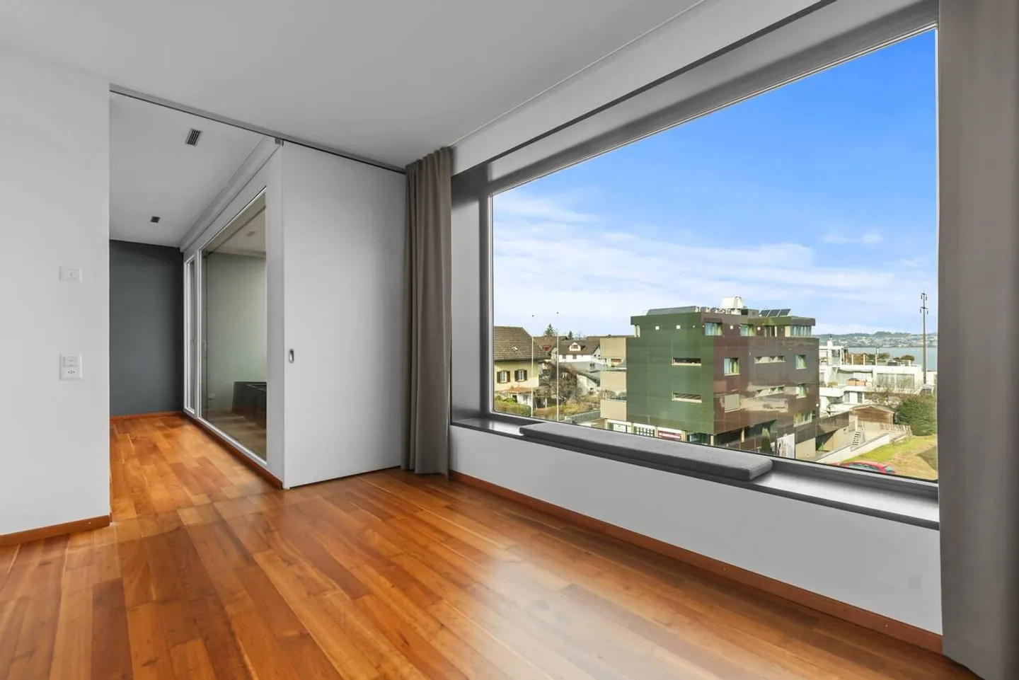 The Great Elegance - with Lake View! - Photo 3 of 27