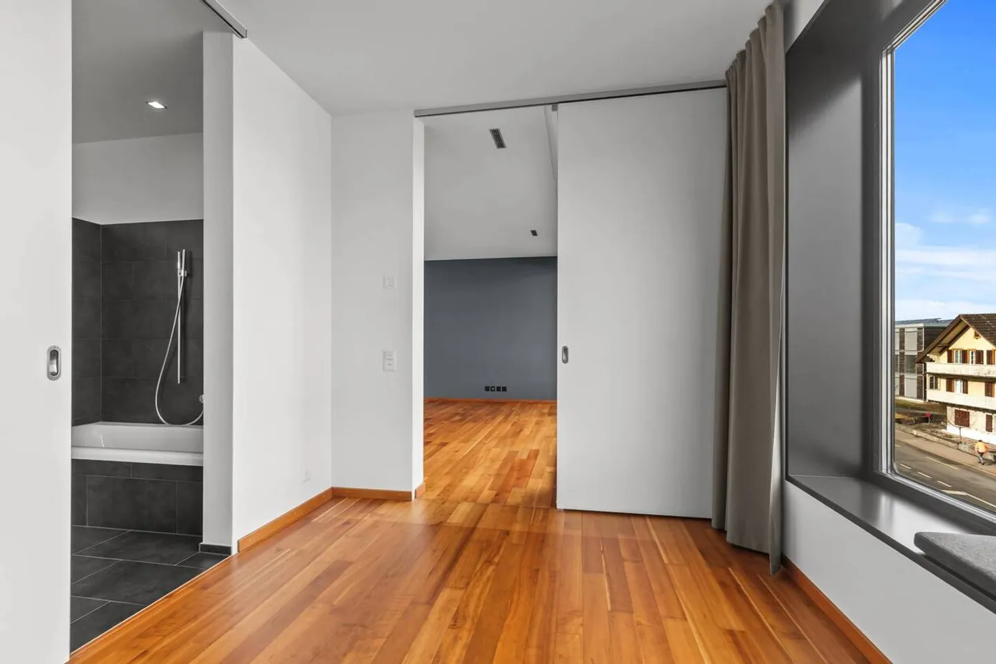 The Great Elegance - with Lake View! - Photo 4 of 27