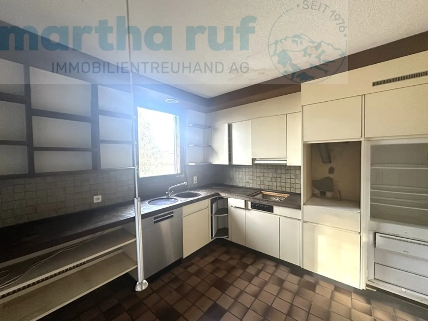 Zentral und sonnig gelegenes 3-Familienhaus mit viel Potenzial - Foto 15 von 23