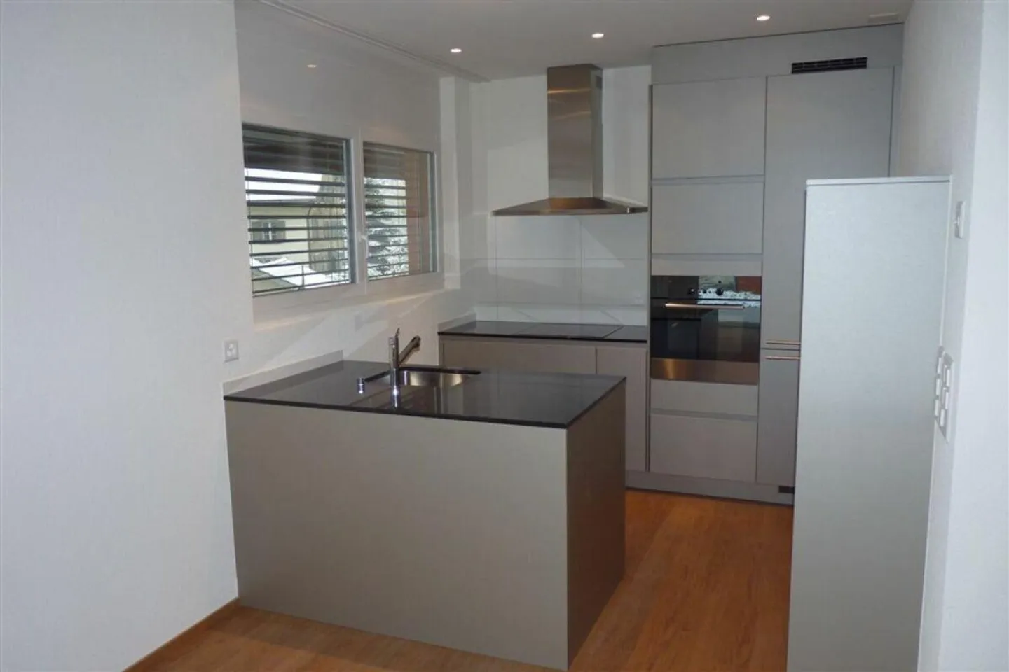 2.5 room apartment with patio - Photo 5 of 8