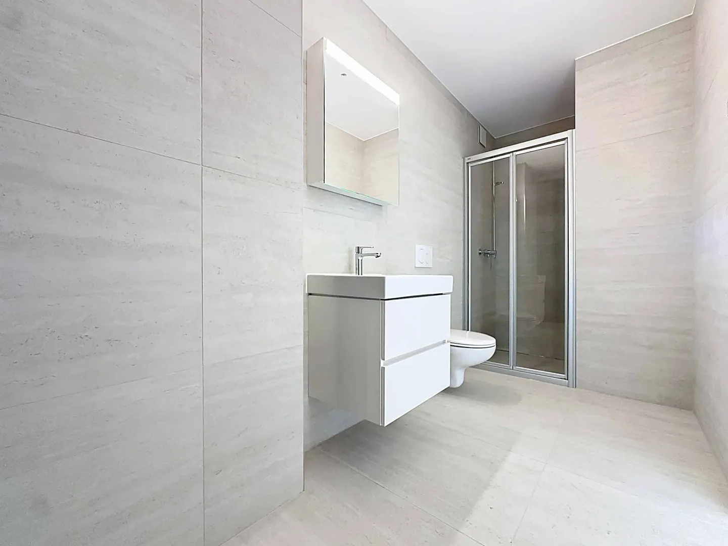 Eccezionale appartamento di 5,5 stanze al piano terra con terrazza e giardino privato - Foto 8 di 13