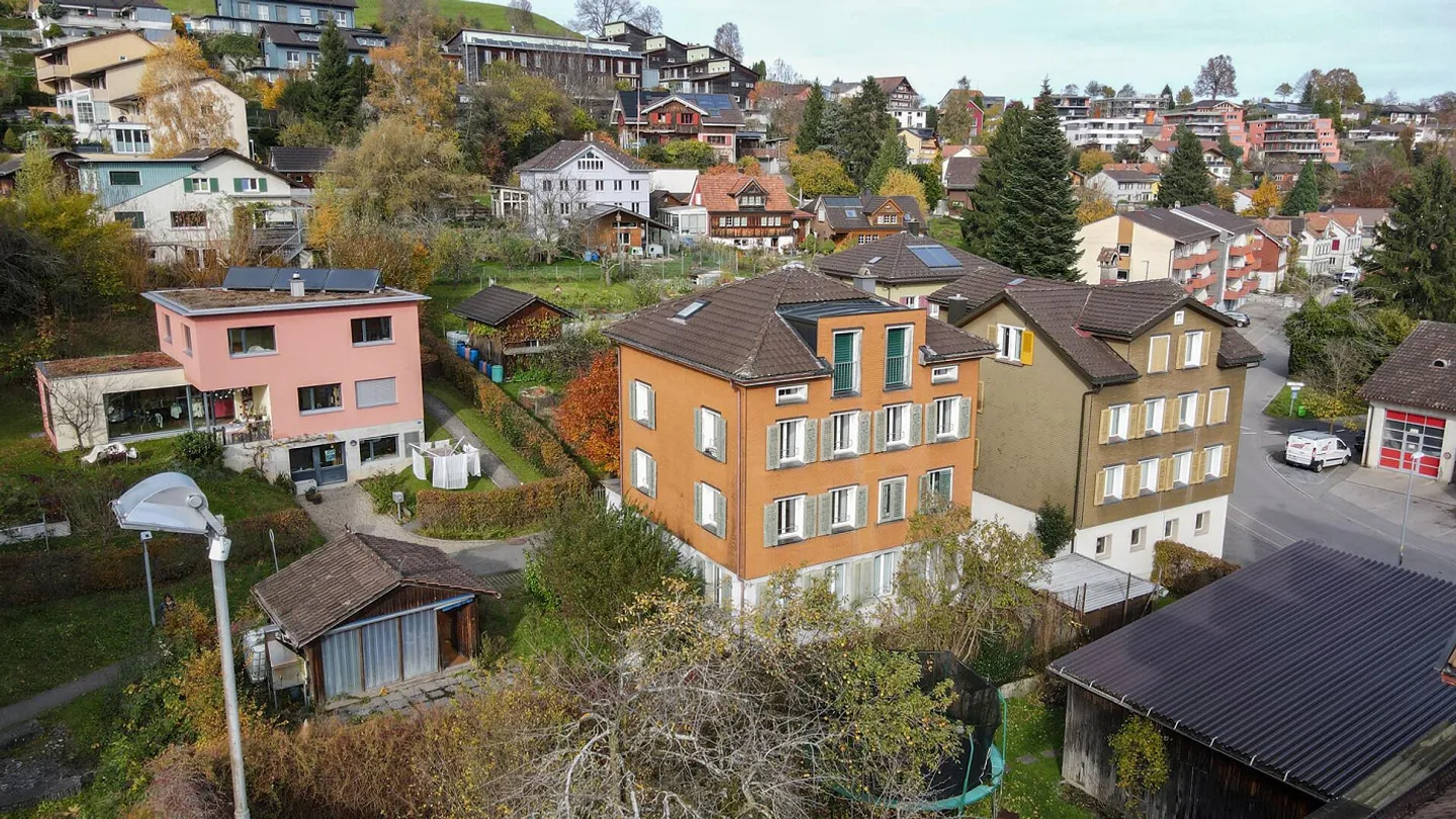 Casa plurifamiliare con potenziale - Foto 1 di 9