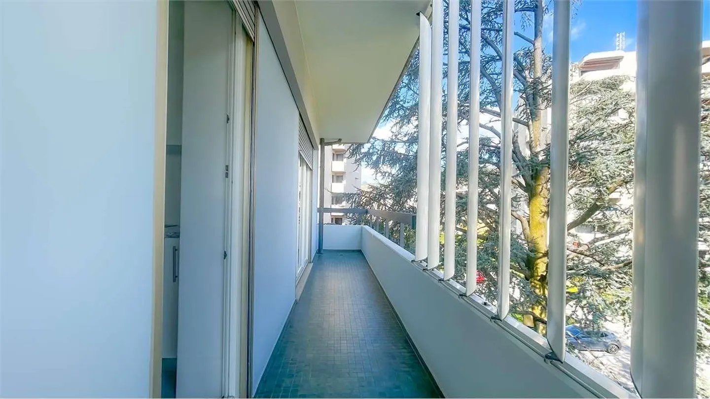 Apartment with 3 rooms and unobstructed view - Photo 3 of 8