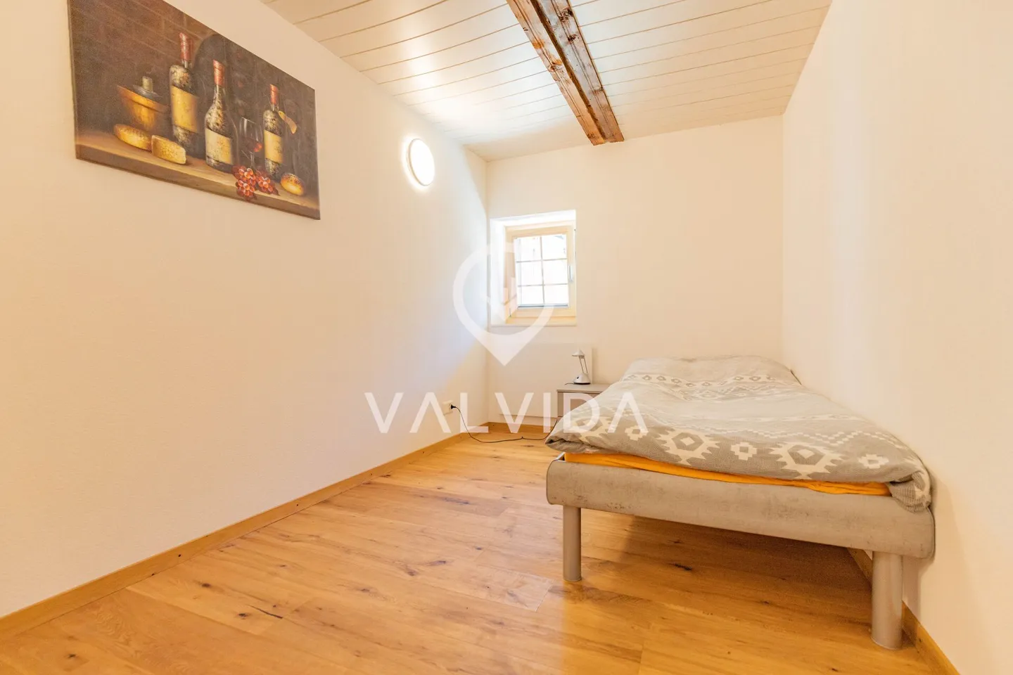 Exclusive: Completely renovated house with two apartments in the municipality of Varen - Photo 4 of 14