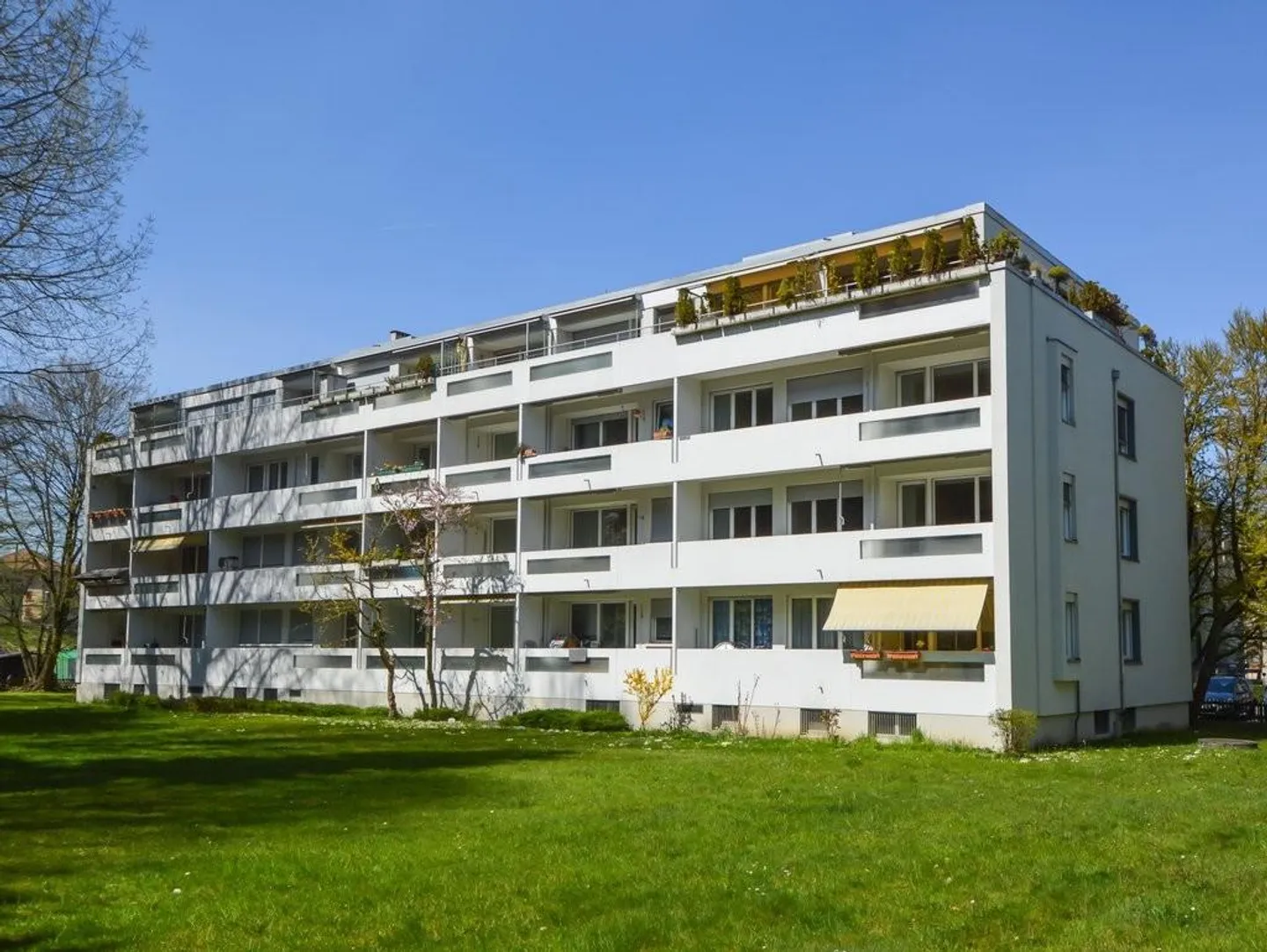Gemütliche moderne Wohnung nahe Stadt - Foto 1 von 4