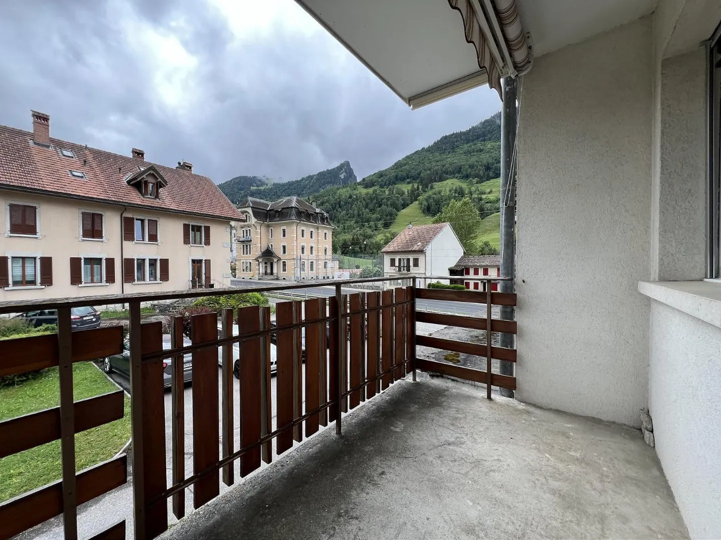 01127 - Appartement 3½ pièces - RTE VANILS 52 - NEIRIVUE - Photo 2 sur 10