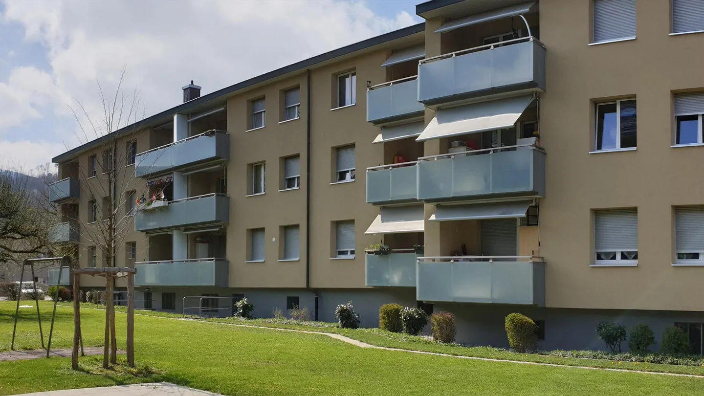 Appartamento di 4 stanze, piano rialzato - Foto 1 di 10