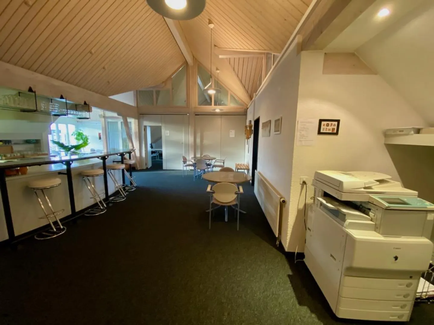 Ufficio privato (1-4 postazioni di lavoro) in coworking space - Foto 8 di 19