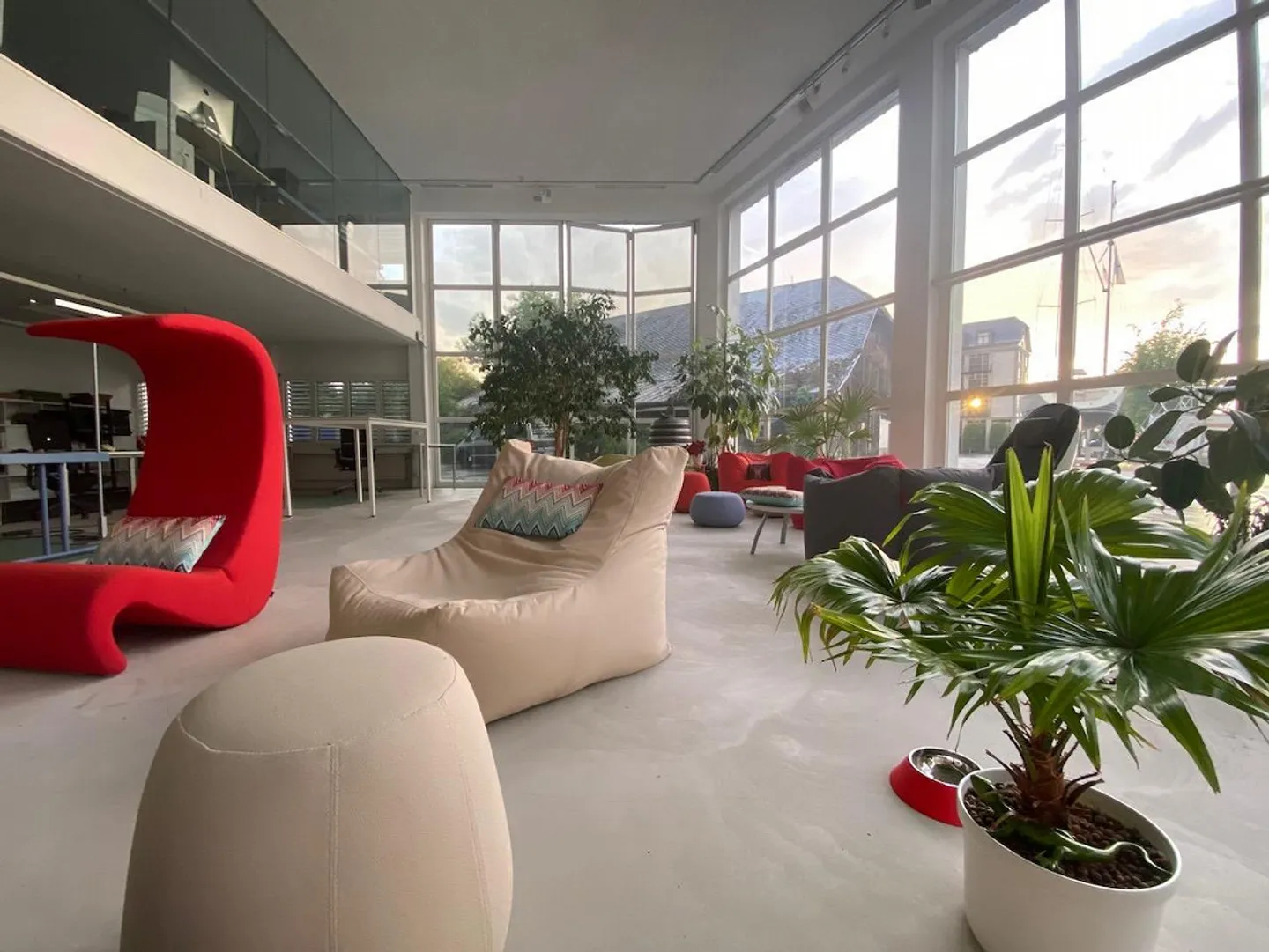 Ufficio privato (1-4 postazioni di lavoro) in coworking space - Foto 16 di 19