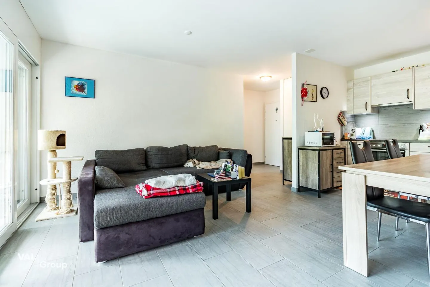 Helles 2.5-Zimmer-Wohnung mit geräumiger Loggia in bevorzugter Umgebung - Foto 2 di 10
