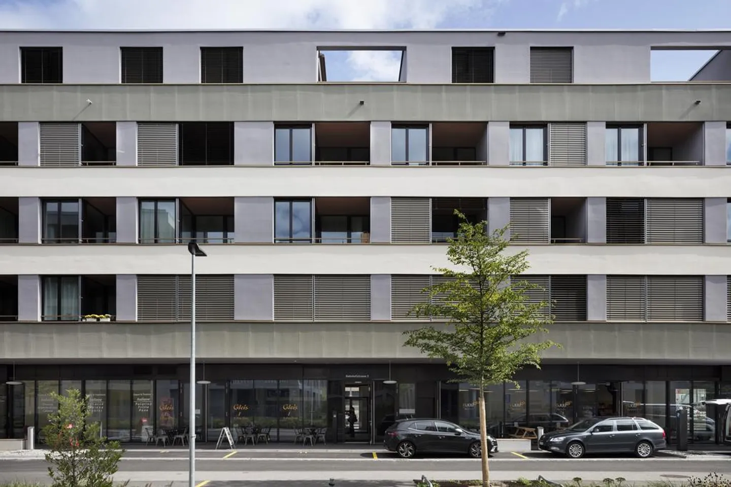 Your modern 2-room apartment in the heart of Suhr - Photo 1 of 7