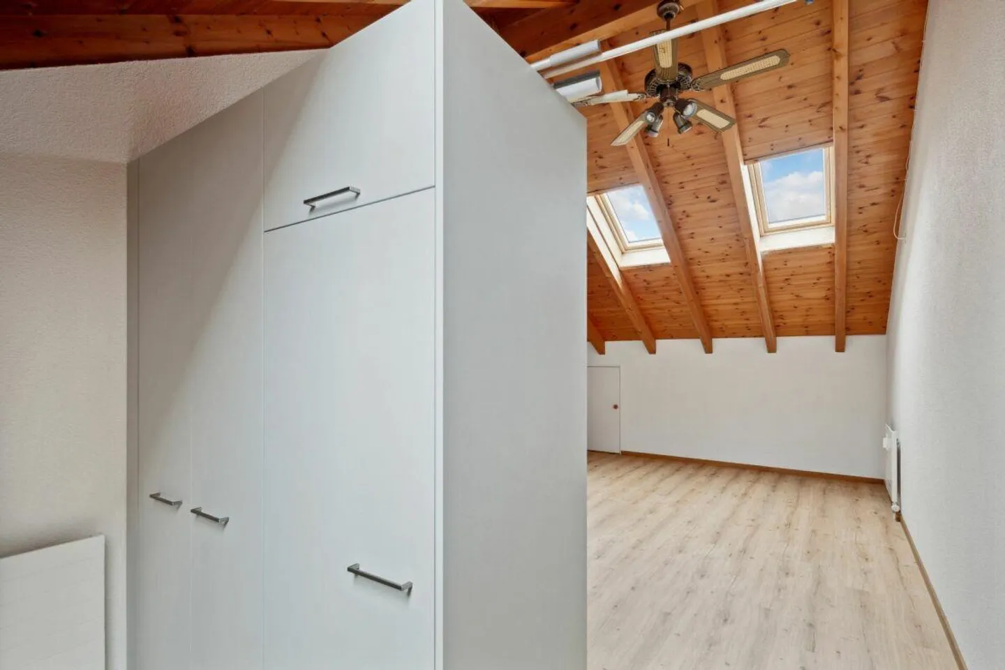 Charmante Dachwohnung in Grabs - Foto 4 von 9