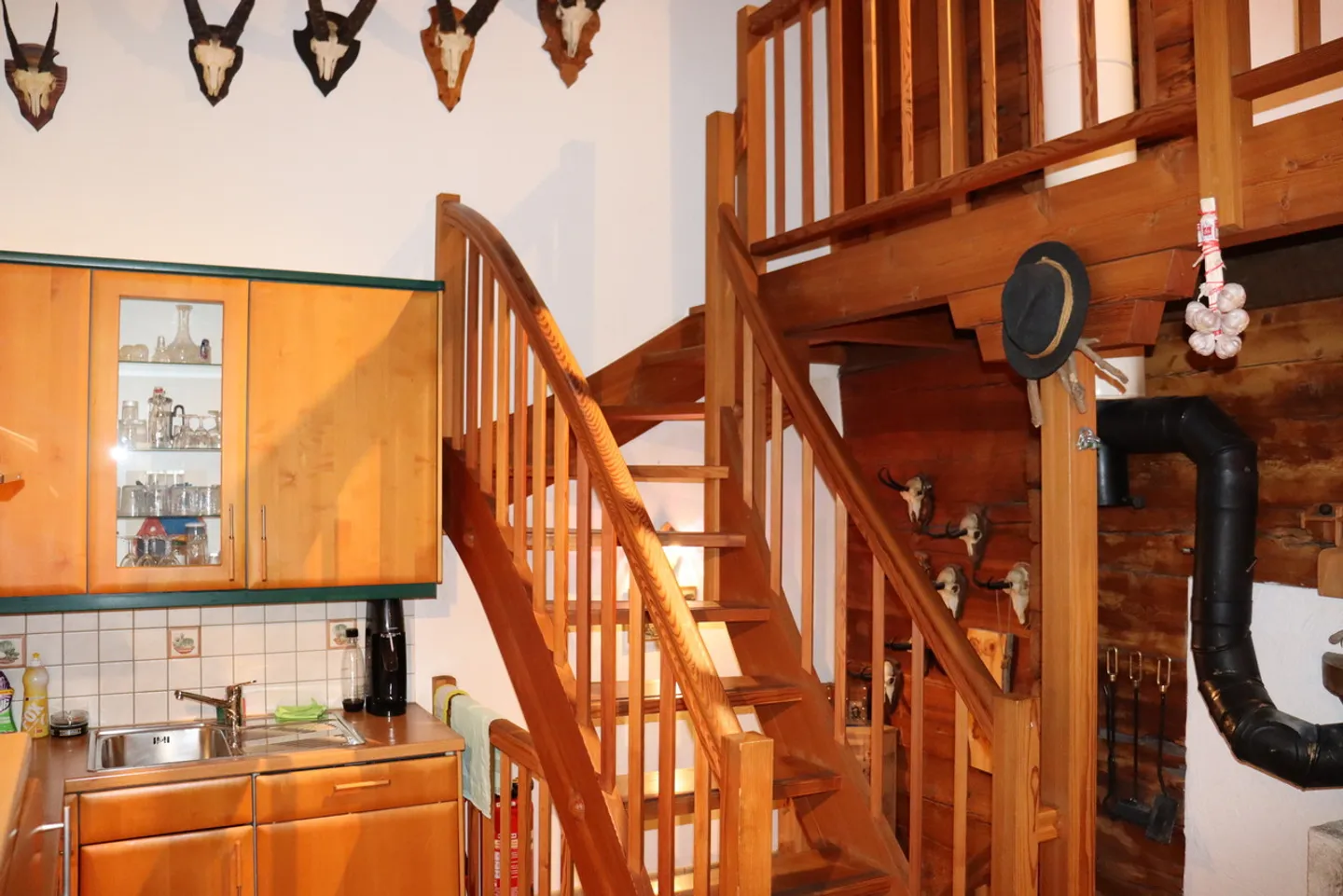 Casa Incantevole in una Posizione Storica Unica! - Foto 9 di 33