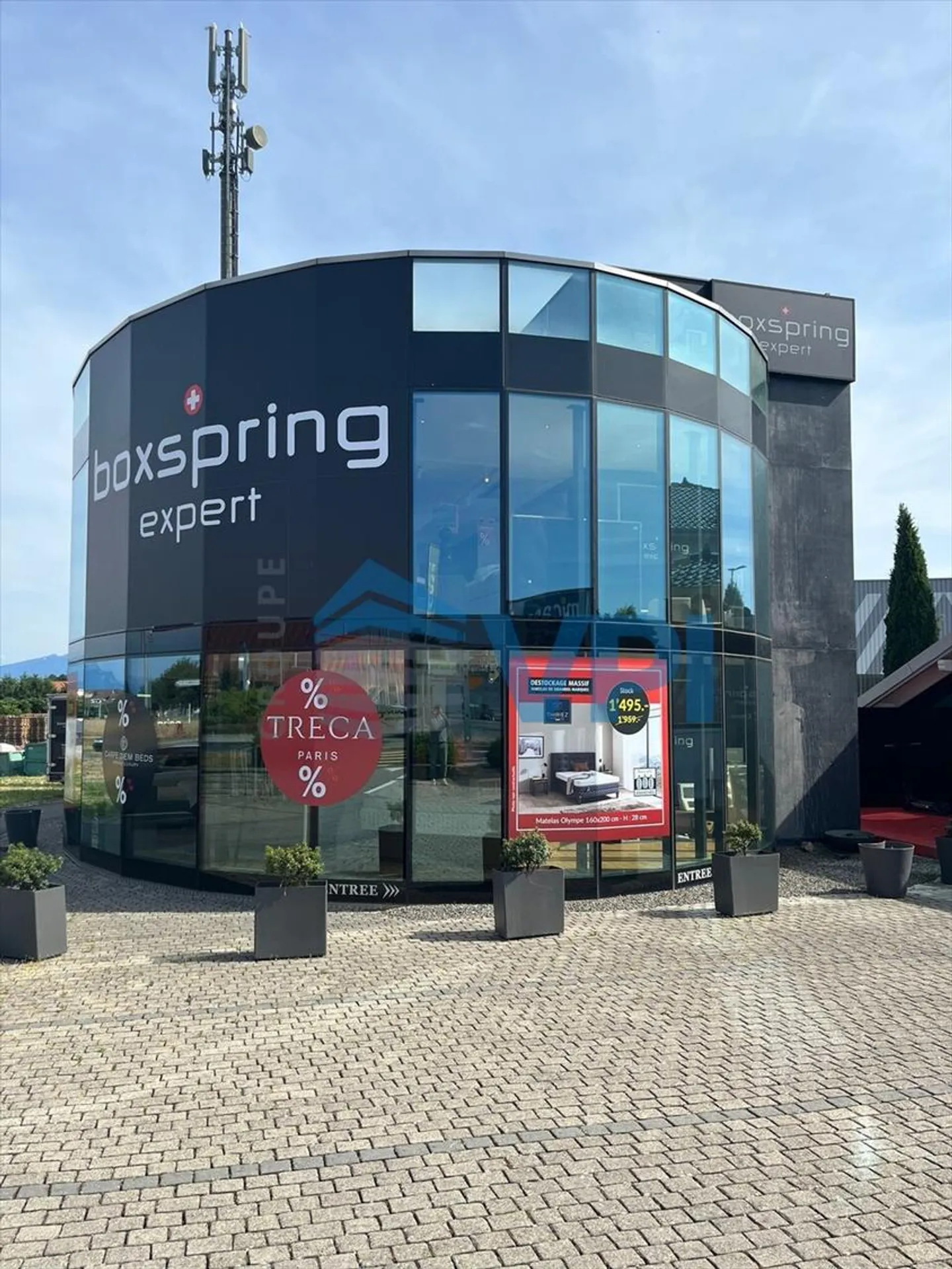 Commerce - Photo 2 of 5