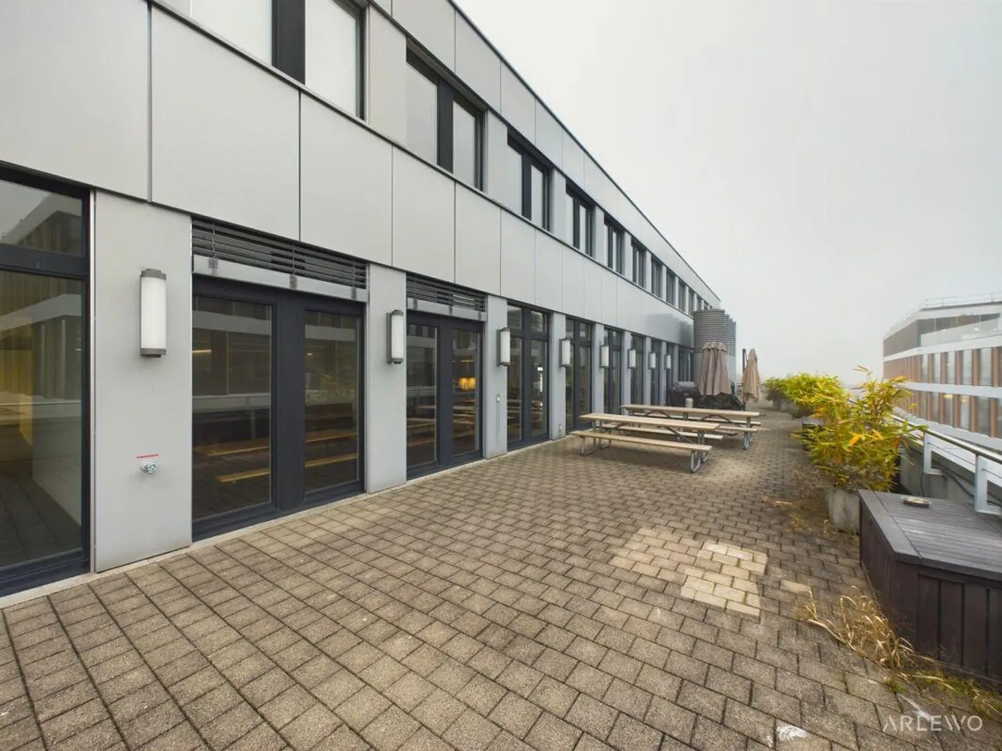 Vielseitige Gewerbefläche mit Terrasse - Foto 11 von 17