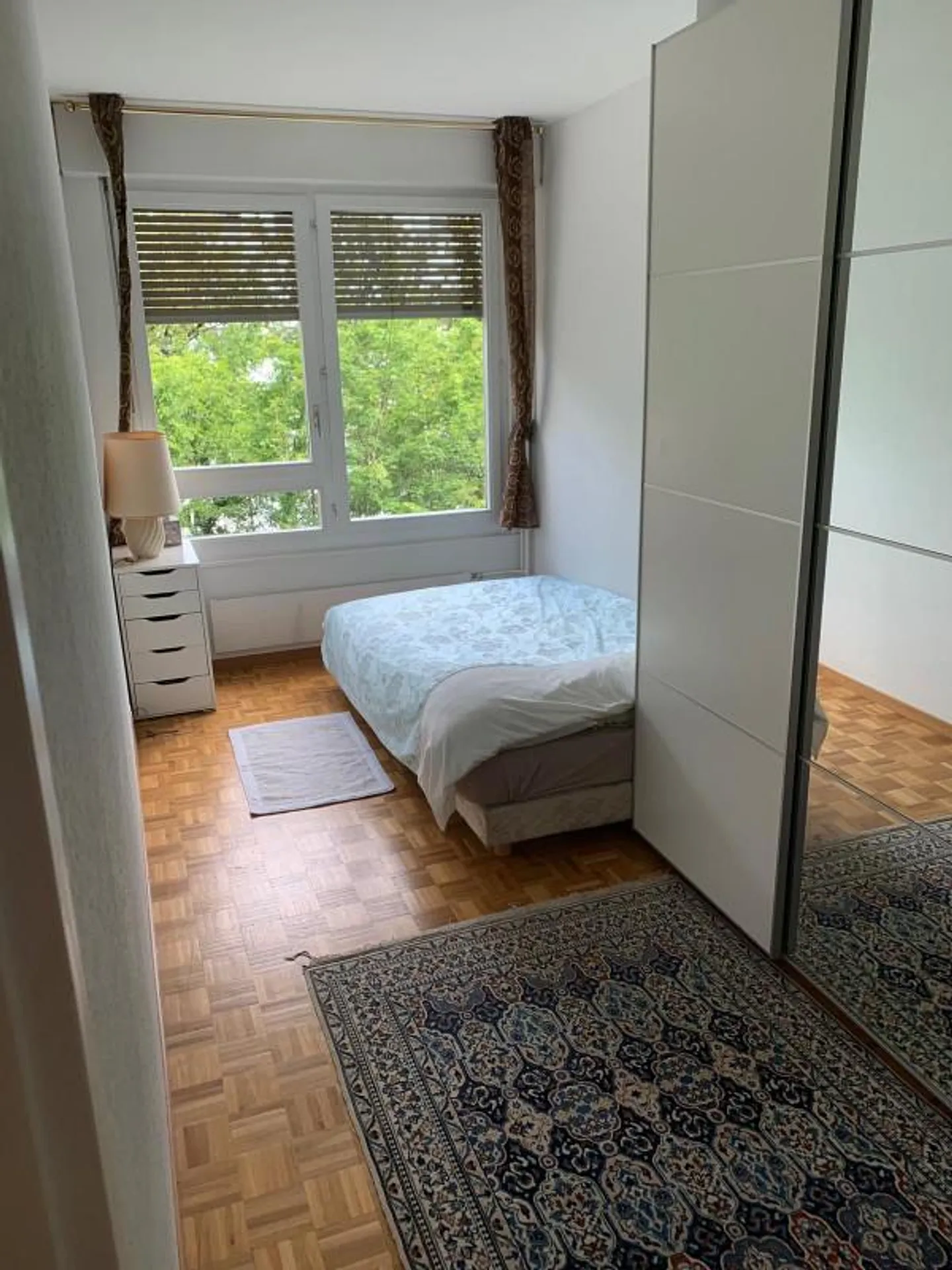 Appartement de 5 pièces au 8ème étage localiser à Genève 1208 - Photo 4 sur 8