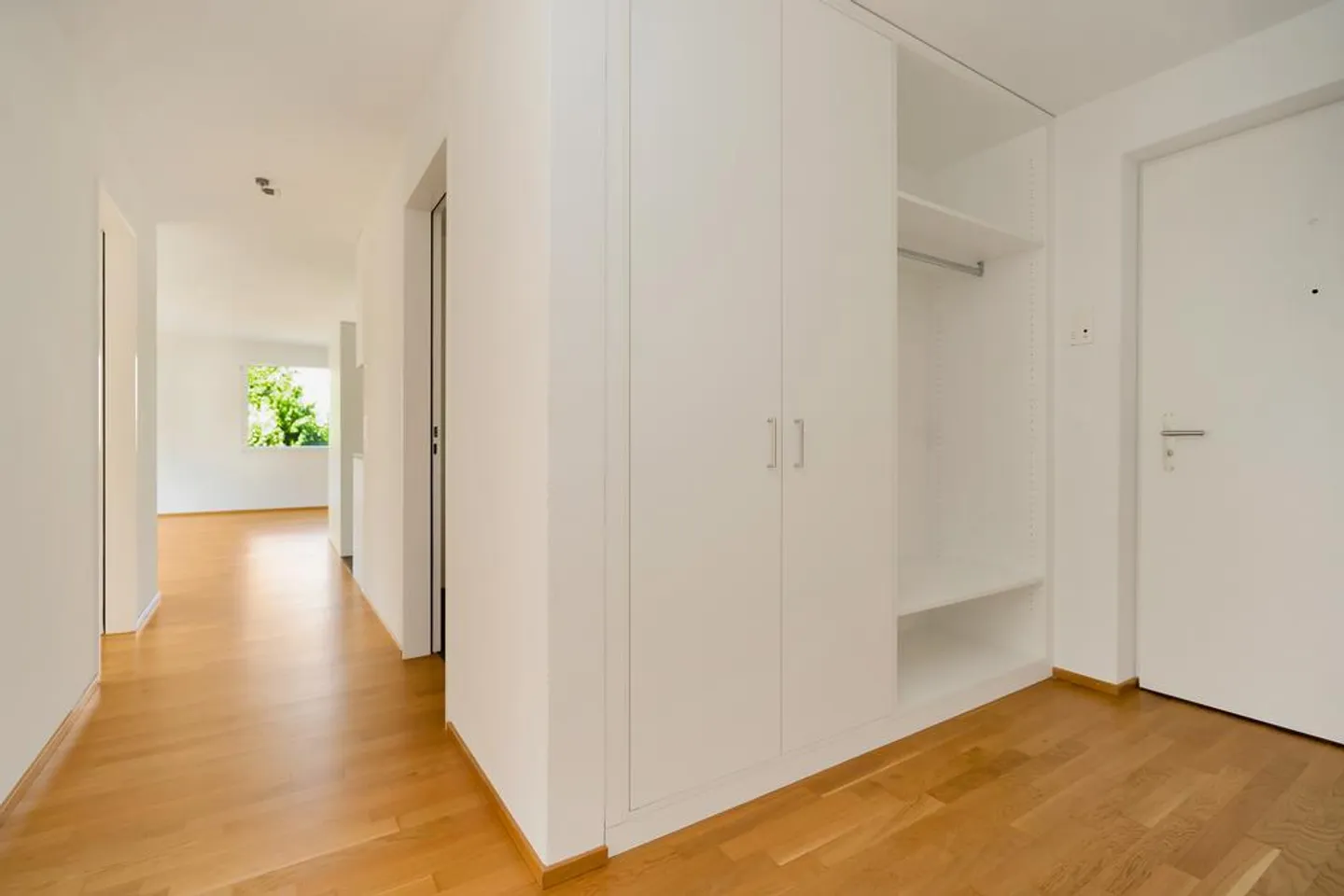 FAMILIENFREUNDLICHE WOHNUNG AN RUHIGER LAGE - Foto 2 von 12