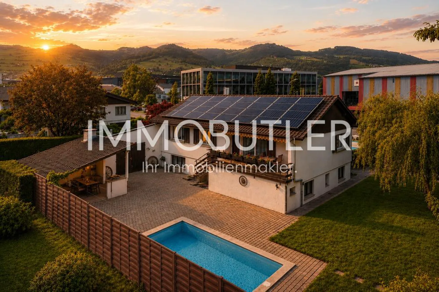Geräumiges Familienhaus mit Charme - Foto 1 von 9